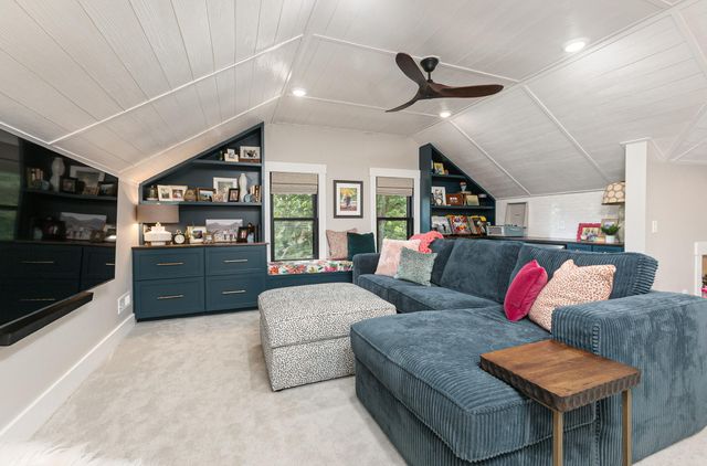 756 S Weller Avenue, Springfield, MO 65802