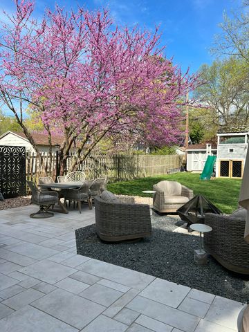 756 S Weller Avenue, Springfield, MO 65802