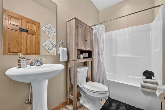 1503 Garnet Drive, Ellijay, GA 30540