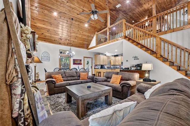 1503 Garnet Drive, Ellijay, GA 30540