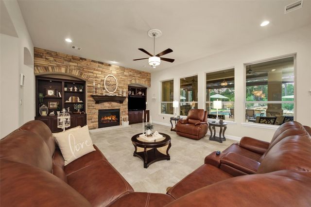 34202 Mill Creek Court, Pinehurst, TX 77362