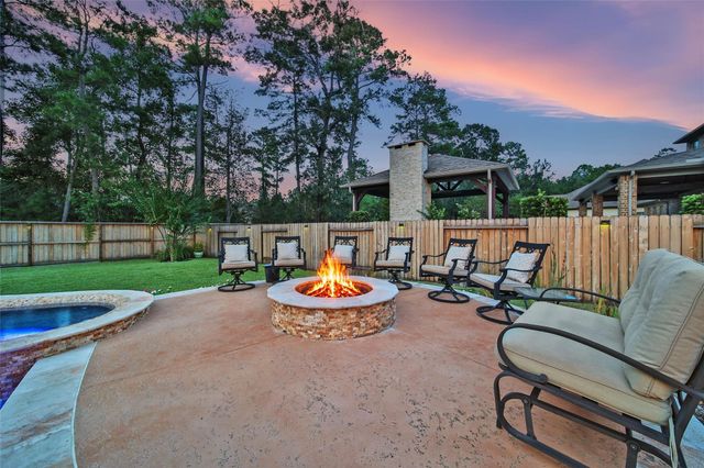 34202 Mill Creek Court, Pinehurst, TX 77362