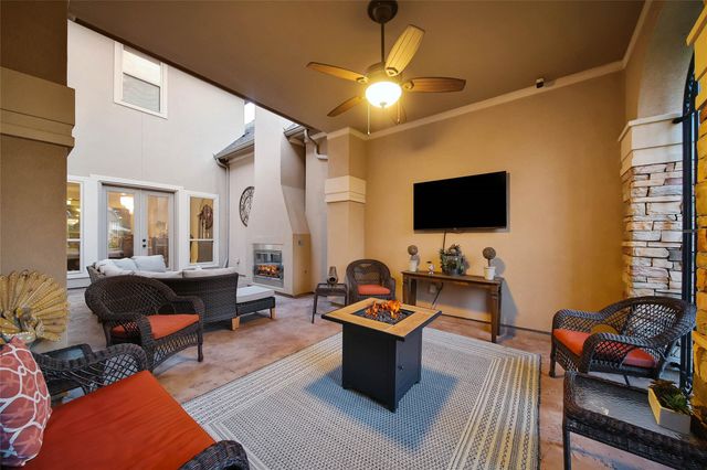 34202 Mill Creek Court, Pinehurst, TX 77362