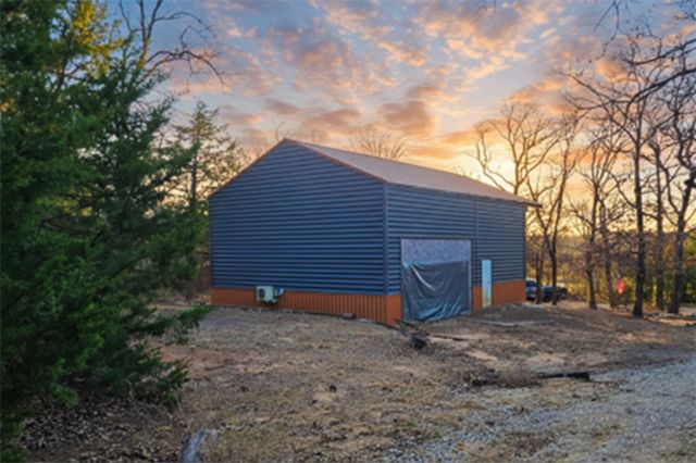 401 Coyote Trail, Whitesboro, TX 76273