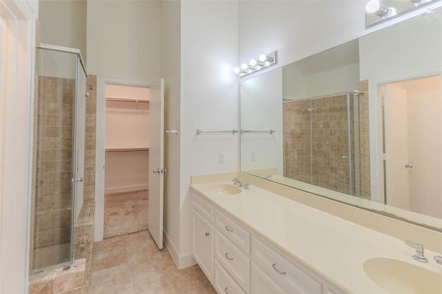 909 E 39th Street, Houston, TX 77022