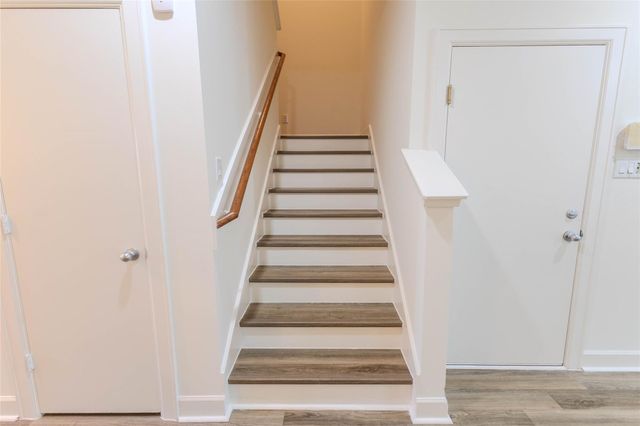 909 E 39th Street, Houston, TX 77022