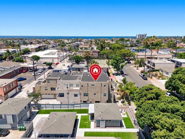 1323 Felspar St, San Diego, CA 92109