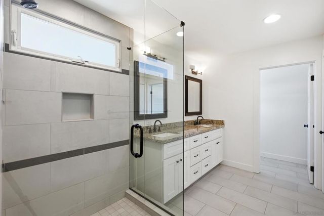 1323 Felspar St, San Diego, CA 92109