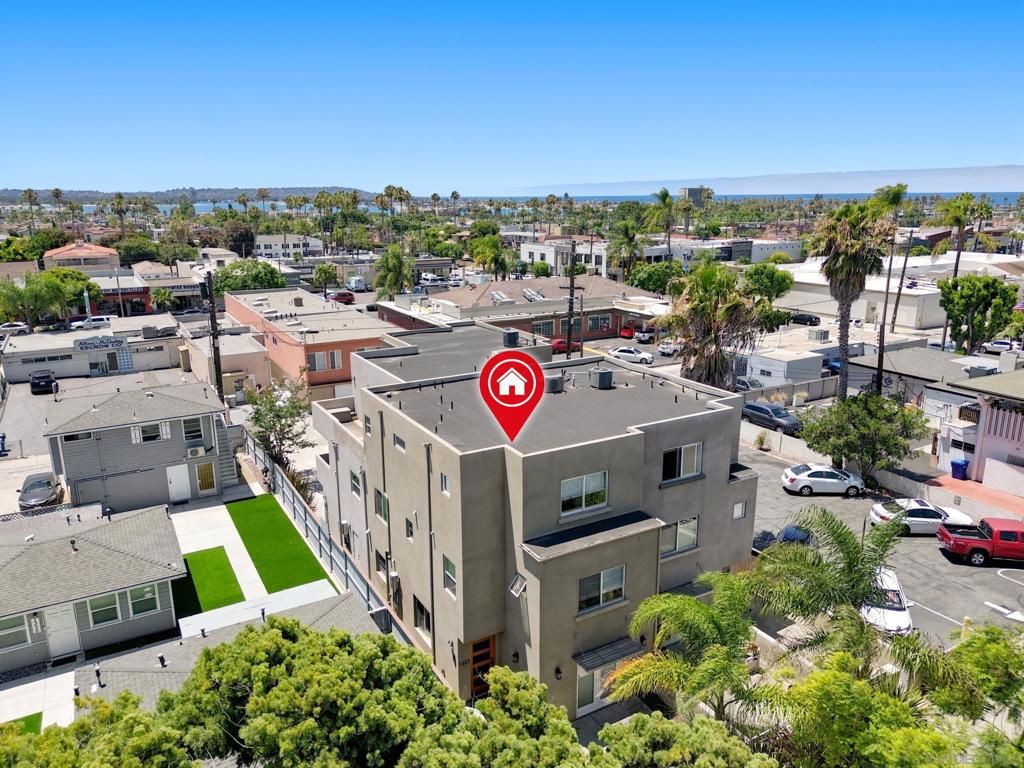1323 Felspar St, San Diego, CA 92109