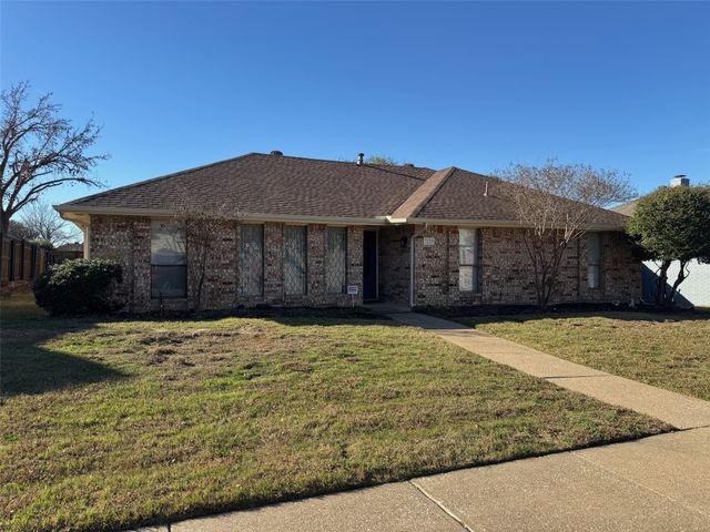 3129 Regency, Carrollton, TX 75007