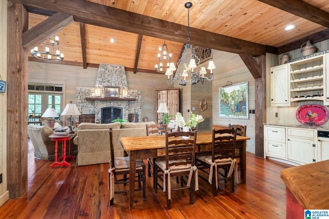 10 HICKORY FLATS LANE, Sterrett, AL 35147