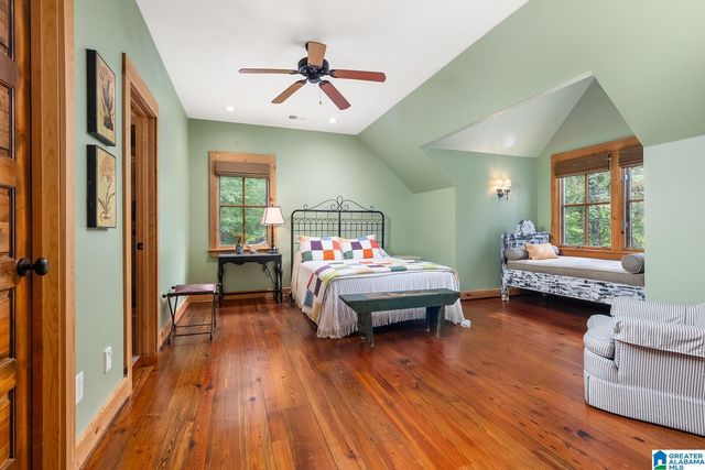 10 HICKORY FLATS LANE, Sterrett, AL 35147