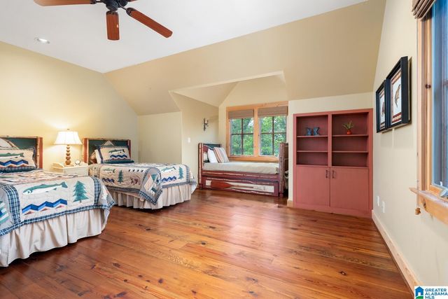 10 HICKORY FLATS LANE, Sterrett, AL 35147