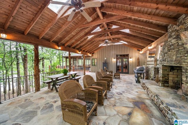 10 HICKORY FLATS LANE, Sterrett, AL 35147