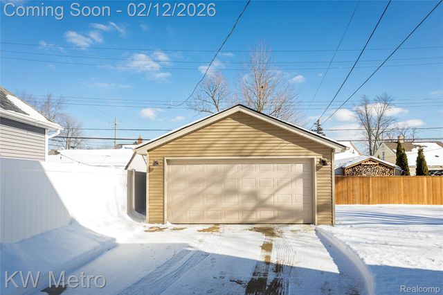 3676 Prairie Avenue, Berkley, MI 48072