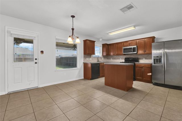 1906 Rock Ridge Drive, Houston, TX 77049