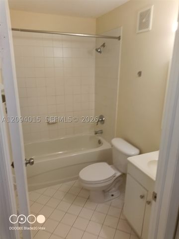 2920 SE 12th Rd 206-30, Homestead, FL 33035