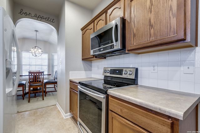 6822 Freedom Ridge, San Antonio, TX 78242