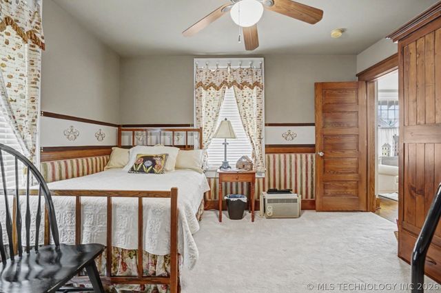 320 S Oak Street, Sapulpa, OK 74066