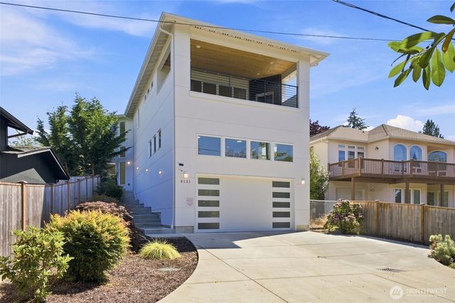 8121 35th Street W, University Place, WA 98466