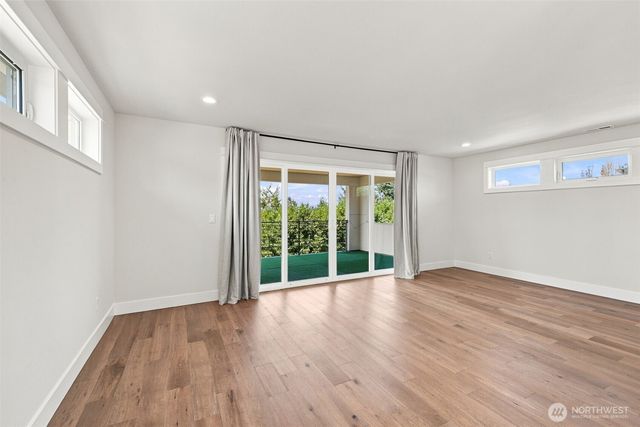 8121 35th Street W, University Place, WA 98466