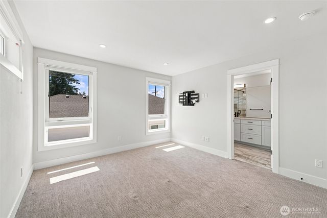 8121 35th Street W, University Place, WA 98466