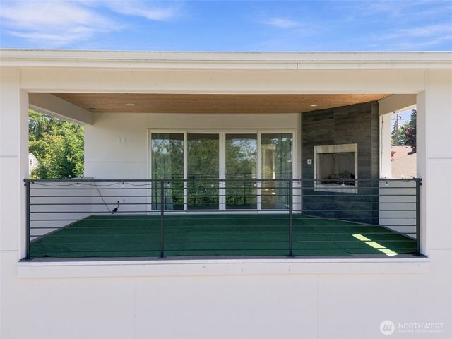 8121 35th Street W, University Place, WA 98466