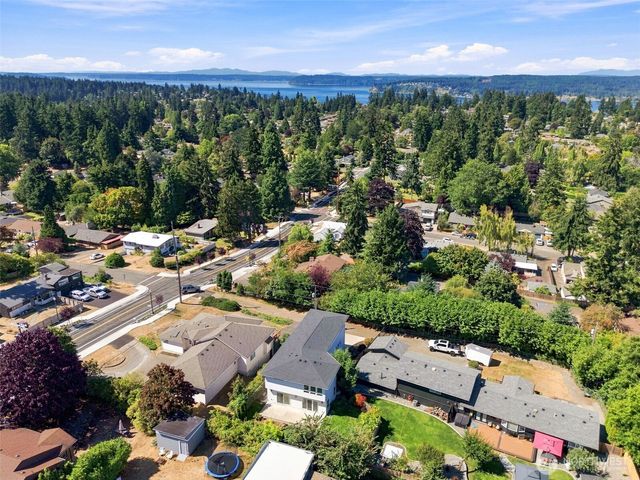 8121 35th Street W, University Place, WA 98466