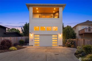 8121 35th Street W, University Place, WA 98466
