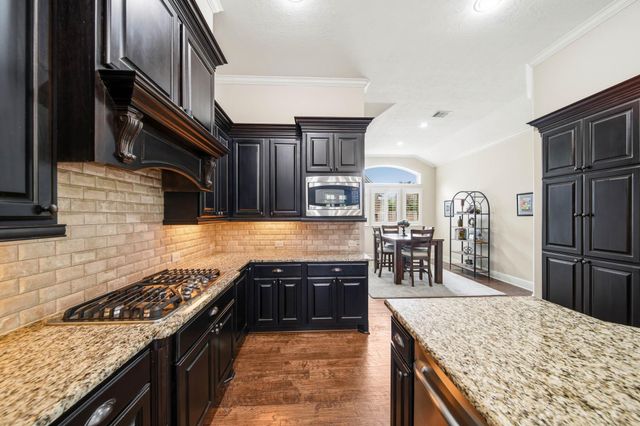 34 Lost Oak Court, Missouri City, TX 77459