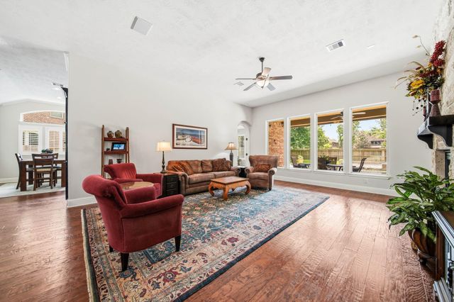 34 Lost Oak Court, Missouri City, TX 77459