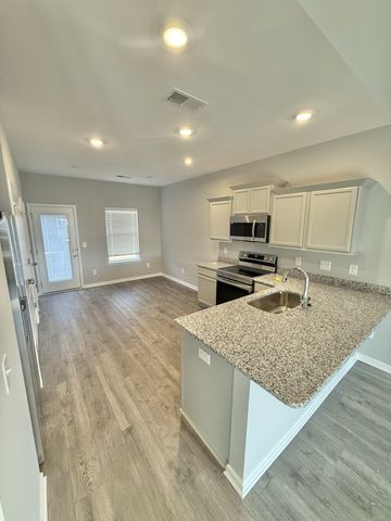 124 Stonehenge Cir, Manchester, TN 37355