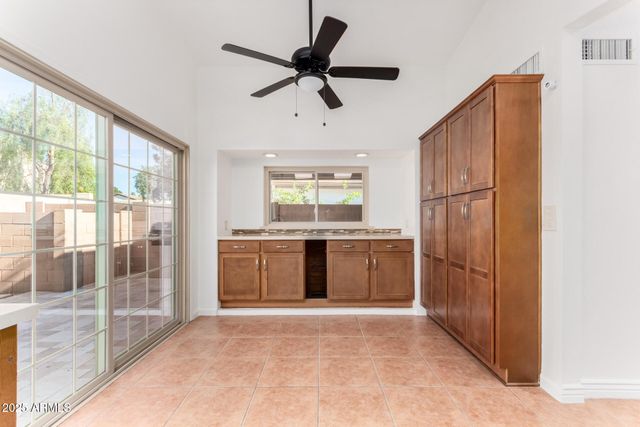 4546 E RENEE Drive, Phoenix, AZ 85050