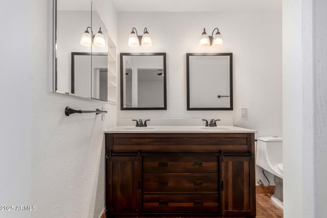 4546 E RENEE Drive, Phoenix, AZ 85050