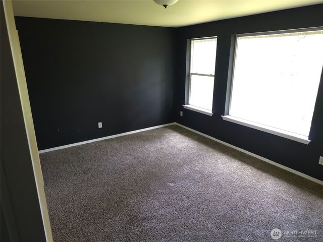15880 104th Avenue SE, Yelm, WA 98597
