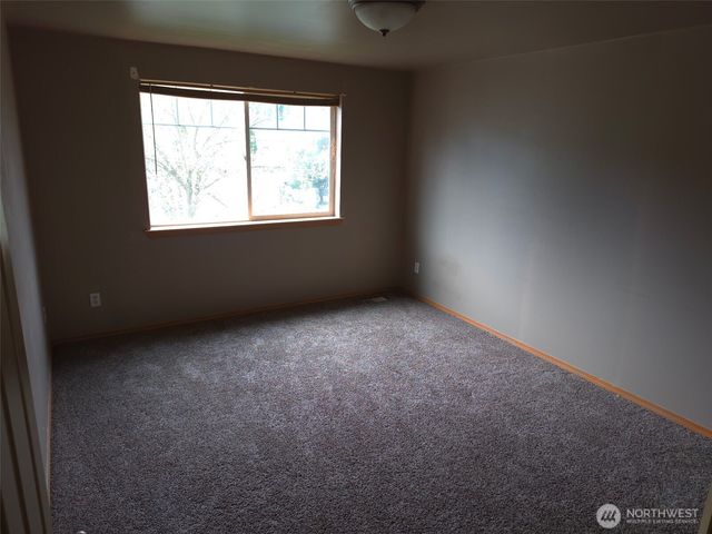 15880 104th Avenue SE, Yelm, WA 98597