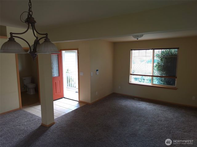 15880 104th Avenue SE, Yelm, WA 98597