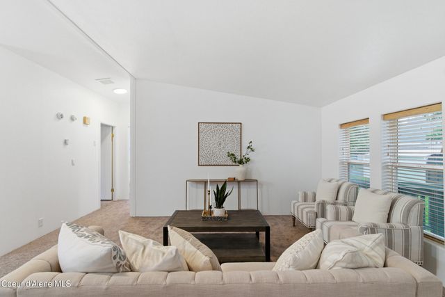 4470 E 16th AVE, TRLR 8, Post Falls, ID 83854