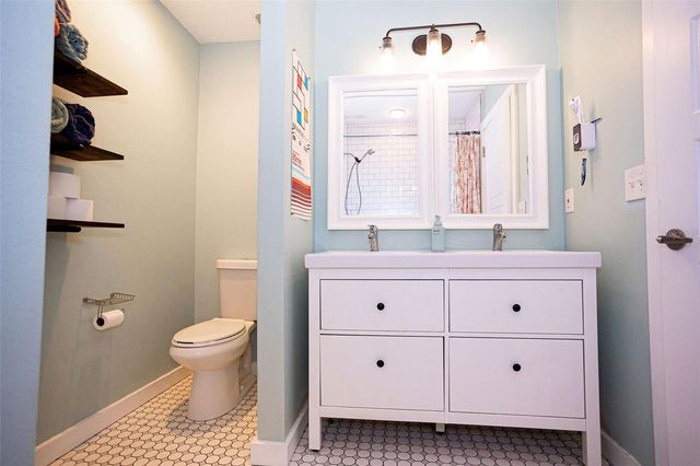 3909 N TAMPA STREET, Tampa, FL 33603