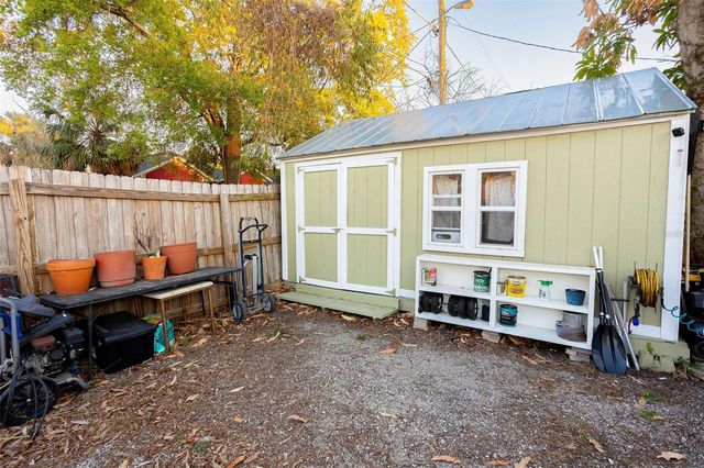 3909 N TAMPA STREET, Tampa, FL 33603