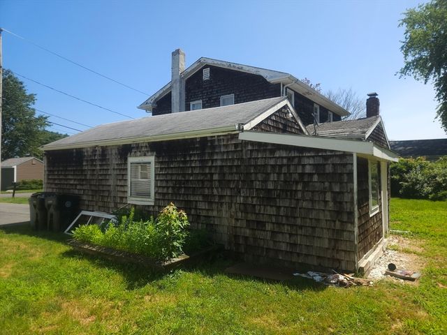 114 Pearl Street, Dartmouth, MA 02748