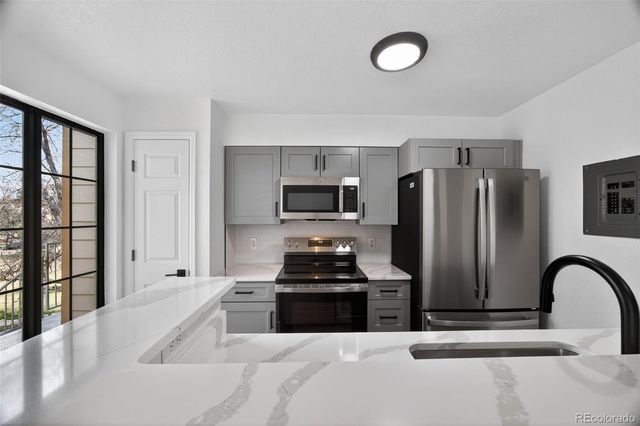 4831 White Rock Circle H, Boulder, CO 80301