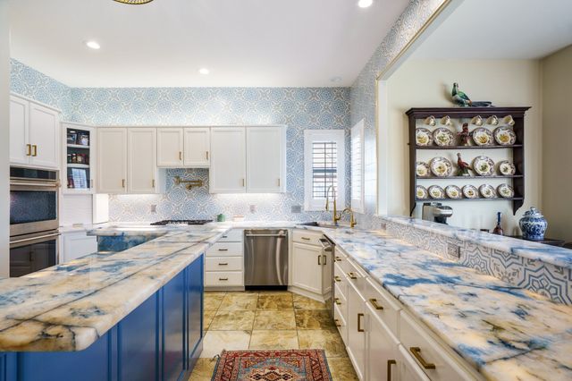 1209 Windsor Drive, Corsicana, TX 75110