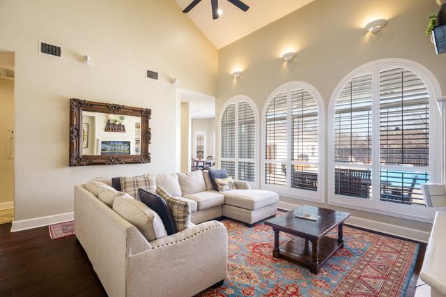 1209 Windsor Drive, Corsicana, TX 75110