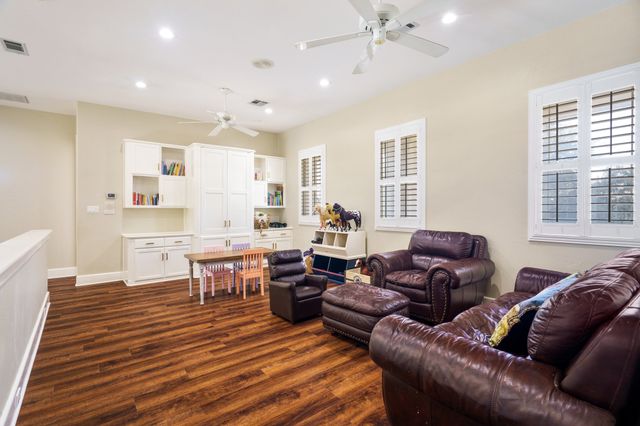 1209 Windsor Drive, Corsicana, TX 75110