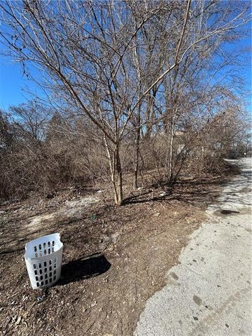 1822 Cambridge Avenue, Kansas City, MO 64126