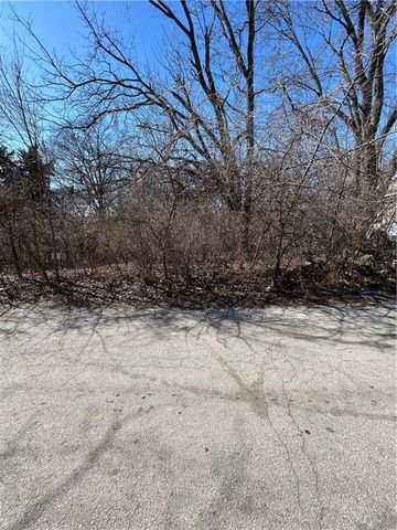 1822 Cambridge Avenue, Kansas City, MO 64126