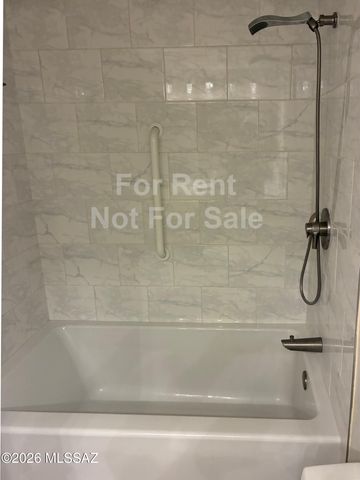 5701 E Glenn St Apt 126, Tucson, AZ 85712