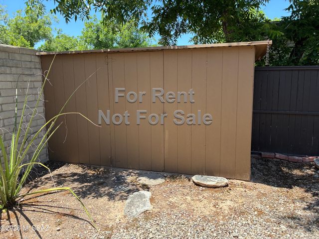 5701 E Glenn St Apt 126, Tucson, AZ 85712