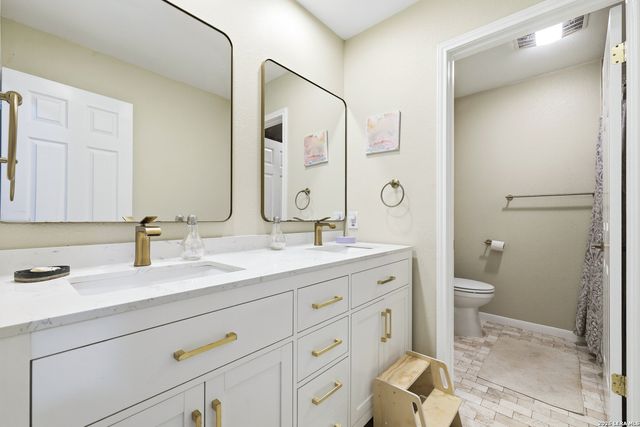 14002 FAIROAK XING, San Antonio, TX 78231